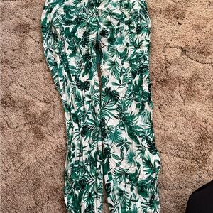 Solitaire Swim Green Leaf Print Shorts